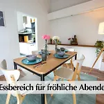 Grosszuegige 80m2 Gruenderzeit Mit Privatem Parkplatz, Kingsize Betten, Nobilia Kueche, 45 Zoll Smart-tv, 150mbts Wlan - Nur Eine Kurzer Spaziergang Durch Den Park Venedig Zur Kraemerbruecke - Ausgewaehlte Empfehlungen Fuer Inklusive Appartamento
