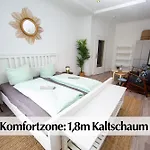 Grosszuegige 80m2 Gruenderzeit Mit Privatem Parkplatz, Kingsize Betten, Nobilia Kueche, 45 Zoll Smart-tv, 150mbts Wlan - Nur Eine Kurzer Spaziergang Durch Den Park Venedig Zur Kraemerbruecke - Ausgewaehlte Empfehlungen Fuer Inklusive