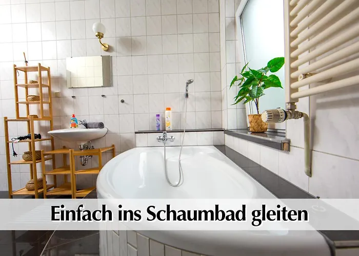 Grosszuegige 80m2 Gruenderzeit Mit Privatem Parkplatz, Kingsize Betten, Nobilia Kueche, 45 Zoll Smart-tv, 150mbts Wlan - Nur Eine Kurzer Spaziergang Durch Den Park Venedig Zur Kraemerbruecke - Ausgewaehlte Empfehlungen Fuer Inklusive Apartmán Erfurt